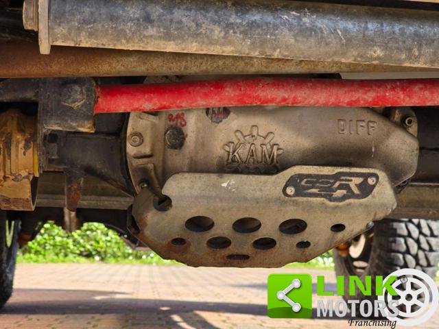 LAND ROVER Defender usata 39