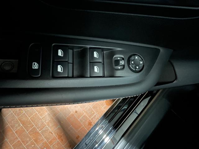 PEUGEOT 208 usata, con Fendinebbia