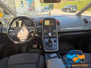 RENAULT Grand Scenic usata, con Park Distance Control
