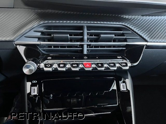 PEUGEOT 2008 usata, con Autoradio digitale