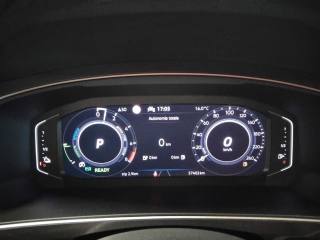 VOLKSWAGEN Tiguan usata, con Bracciolo