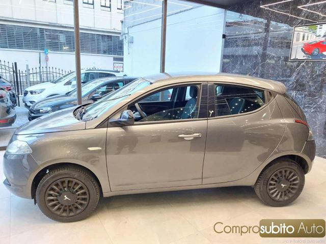 LANCIA Ypsilon usata, con Autoradio