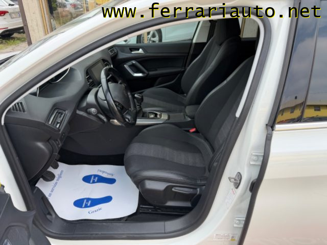 PEUGEOT 308 usata, con Autoradio