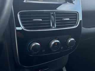 RENAULT Clio usata, con Bluetooth