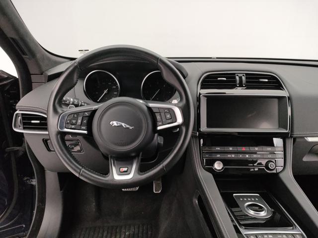 JAGUAR F-Pace usata, con Cruise Control