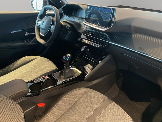 PEUGEOT 2008 usata, con Fari LED