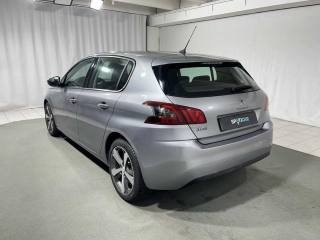 PEUGEOT 308 usata, con Airbag