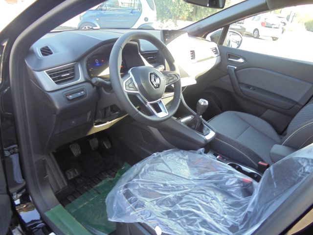RENAULT Captur usata, con Sensori di parcheggio posteriori