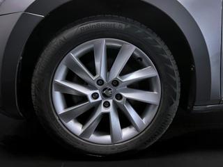 SKODA Superb usata, con Boardcomputer