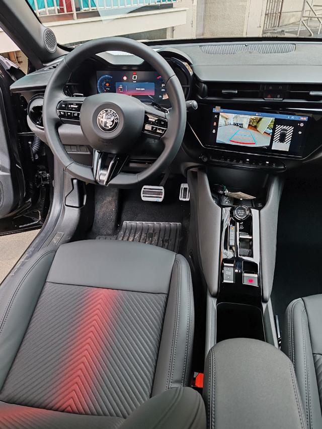 ALFA ROMEO Junior usata, con Park Distance Control