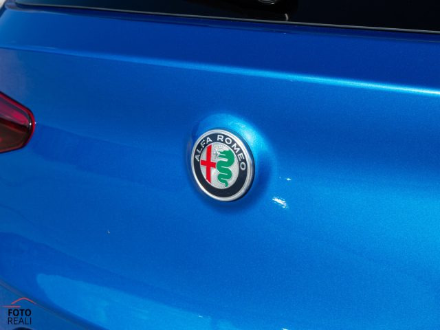 ALFA ROMEO Stelvio usata, con Luci diurne LED