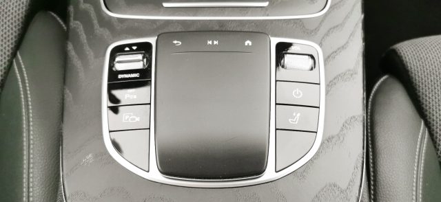 MERCEDES-BENZ E 300 usata, con Cronologia tagliandi