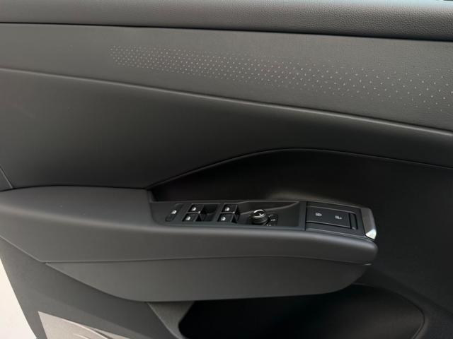 VOLKSWAGEN T-Roc usata, con Sensori di parcheggio anteriori