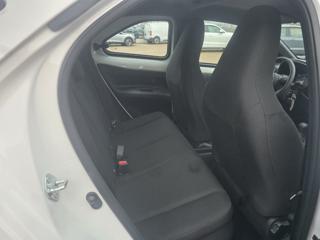 TOYOTA Aygo X usata, con Airbag testa