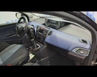 LANCIA Ypsilon usata, con Telecamera per parcheggio assistito