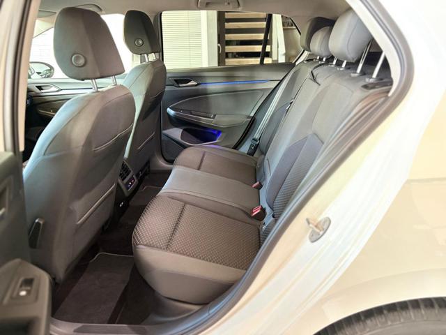 VOLKSWAGEN Golf usata, con Autoradio digitale