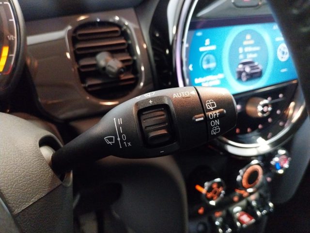 MINI One usata, con USB