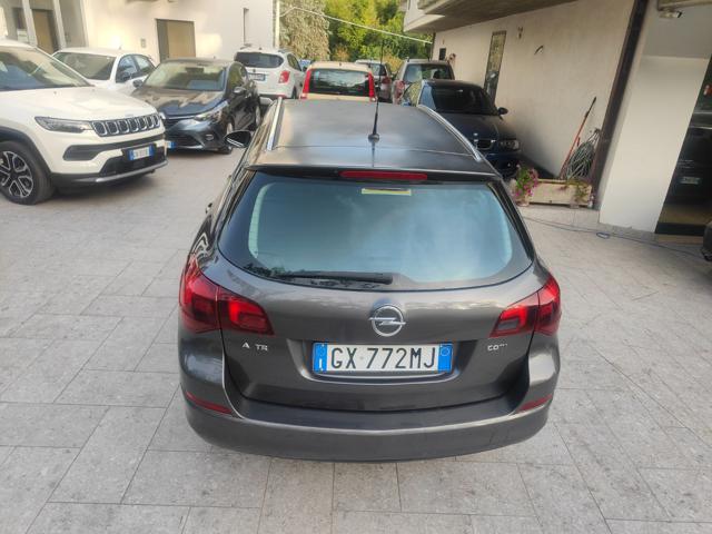 OPEL Astra usata, con Controllo automatico clima