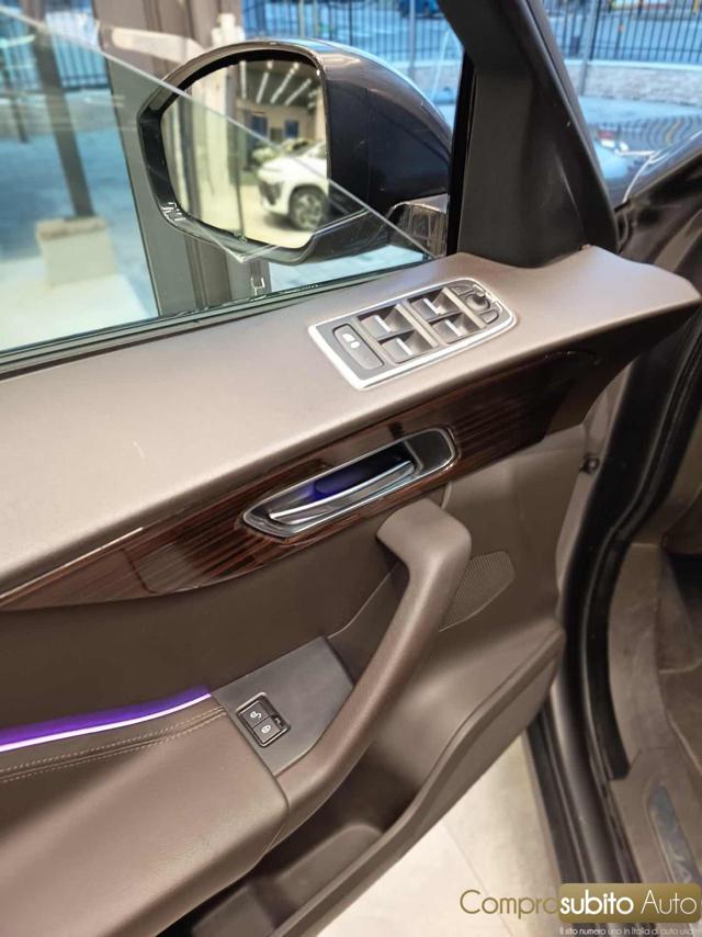 JAGUAR F-Pace usata, con Interni in pelle