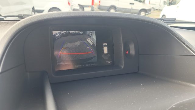 RENAULT Kangoo usata, con Touch screen