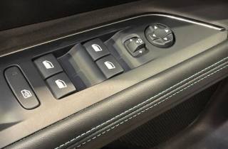PEUGEOT 5008 usata, con Autoradio digitale