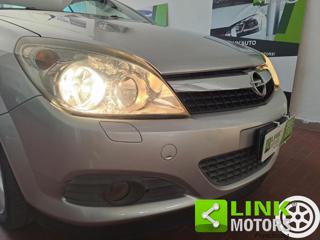 OPEL Astra usata, con Controllo trazione