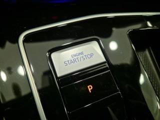 VOLKSWAGEN Golf usata, con Bracciolo