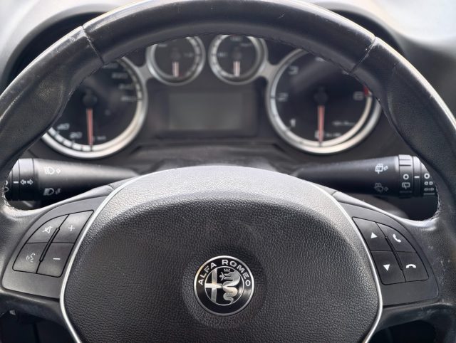 ALFA ROMEO MiTo usata, con Controllo automatico clima