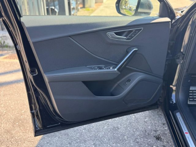 AUDI SQ2 usata, con Volante in pelle