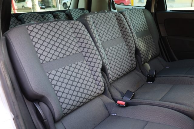 RENAULT Scenic usata 77