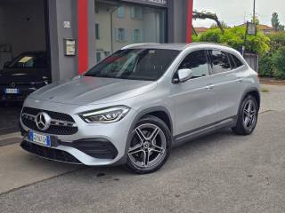 MERCEDES-BENZ GLA 200 usata, con Fari Xenon