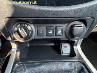 NISSAN Navara usata, con Lettore CD
