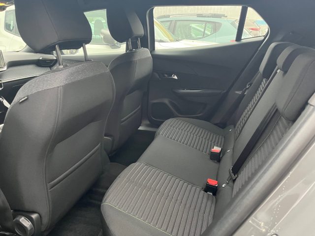 PEUGEOT 2008 usata, con Autoradio digitale