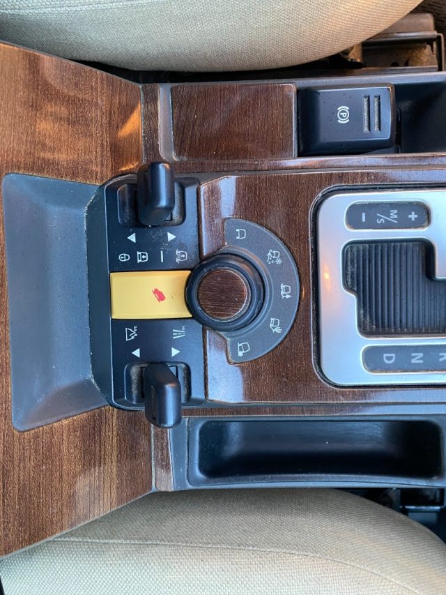 LAND ROVER Discovery usata, con Fari Xenon