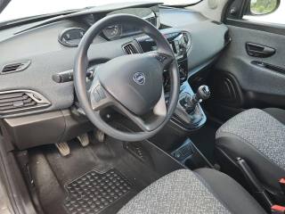 LANCIA Ypsilon usata, con Controllo trazione