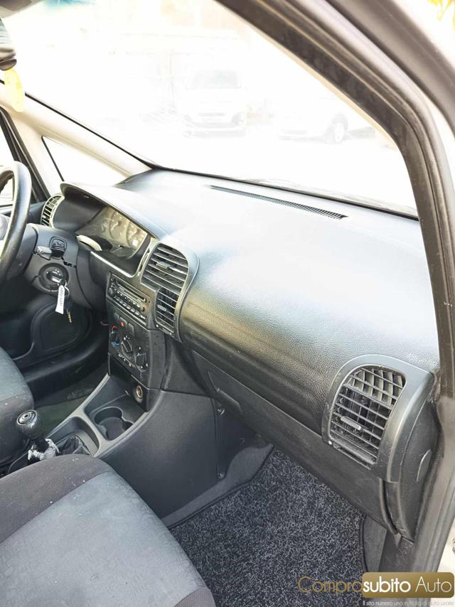 OPEL Zafira usata, con Immobilizzatore elettronico