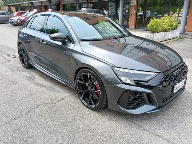 AUDI RS usata, con Autoradio
