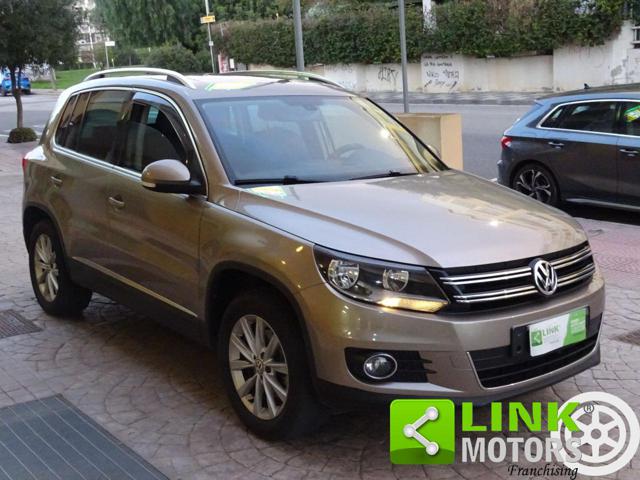 VOLKSWAGEN Tiguan usata, con Airbag laterali