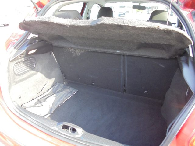 PEUGEOT 208 usata, con ESP