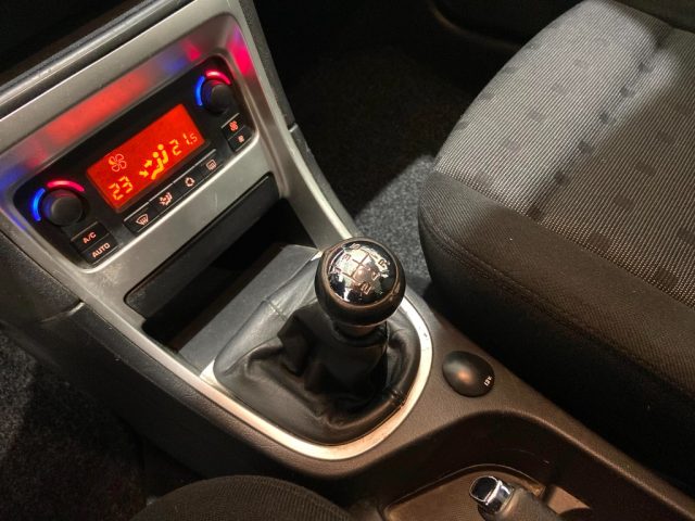 PEUGEOT 307 usata, con Servosterzo