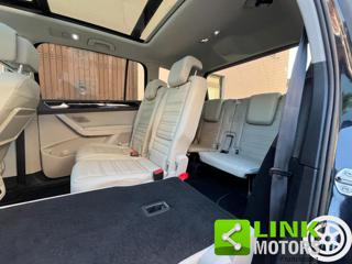 VOLKSWAGEN Touran usata, con Bluetooth