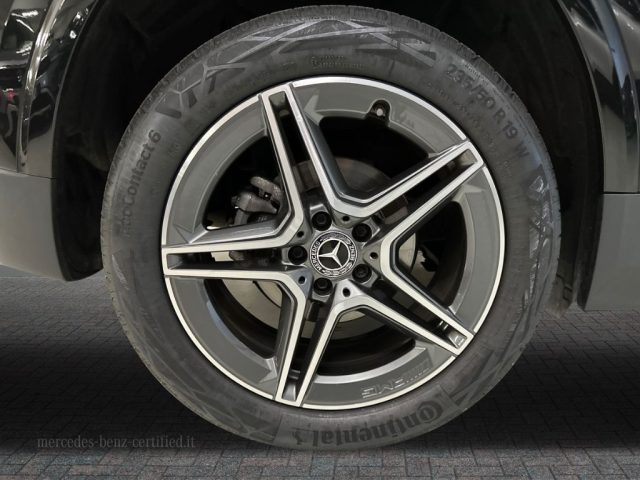 MERCEDES-BENZ GLA 180 usata, con Sistema di navigazione