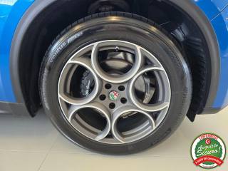 ALFA ROMEO Stelvio usata, con Leve al volante