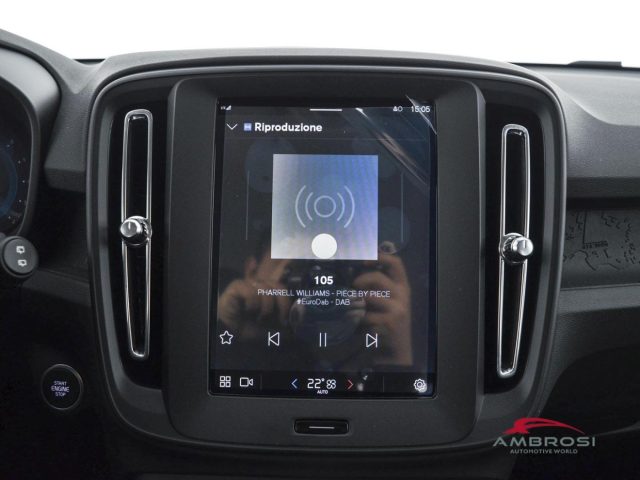 VOLVO XC40 usata 12