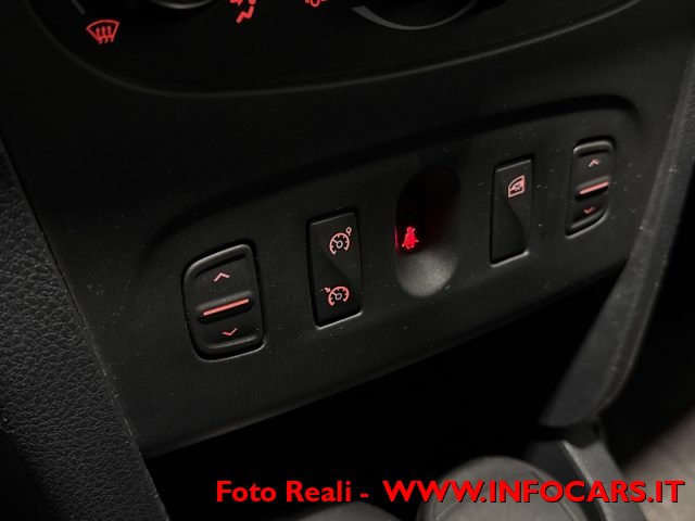 DACIA Sandero usata, con Touch screen