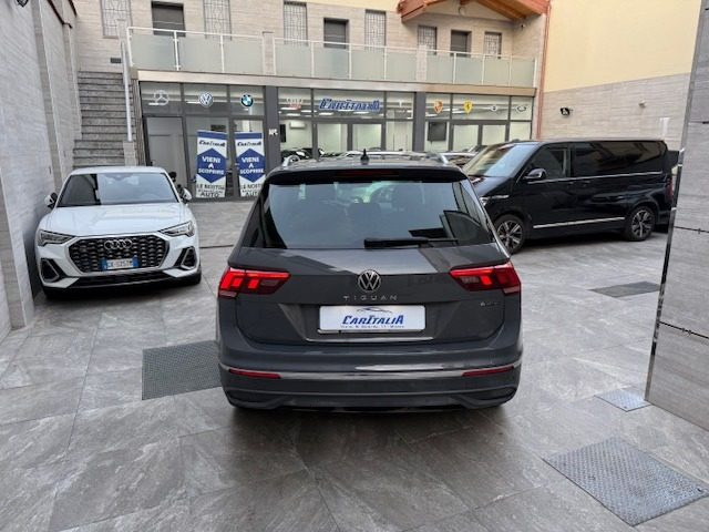 VOLKSWAGEN Tiguan usata, con Cerchi in lega