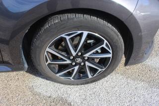 TOYOTA Yaris usata, con Bracciolo