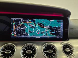 MERCEDES-BENZ E 220 usata, con Luci diurne LED