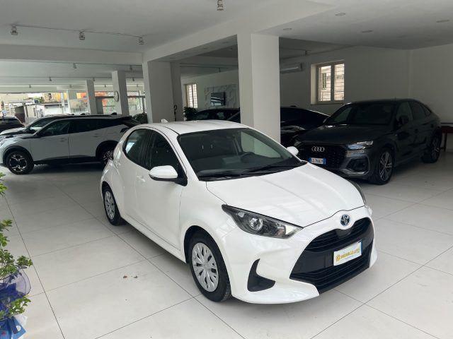TOYOTA Yaris usata, con Autoradio
