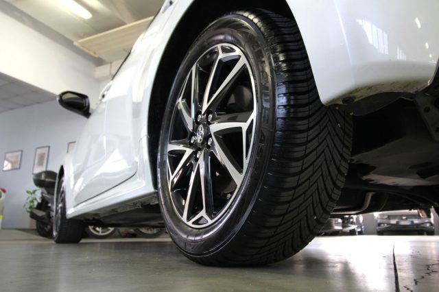 TOYOTA Yaris usata, con Adaptive Cruise Control